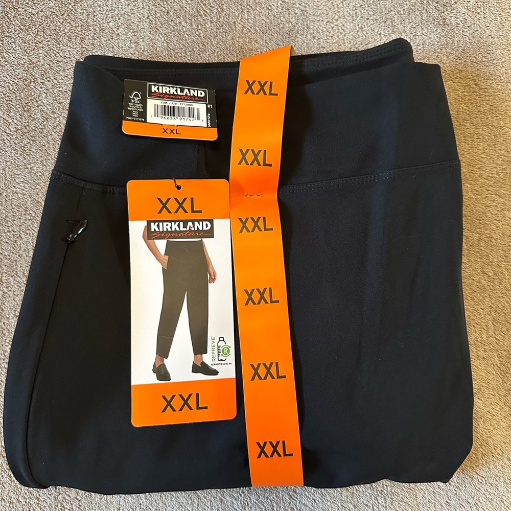 Kirkland Signature Black Pull-On Trouser Ankle Pants - Picture 2 of 7